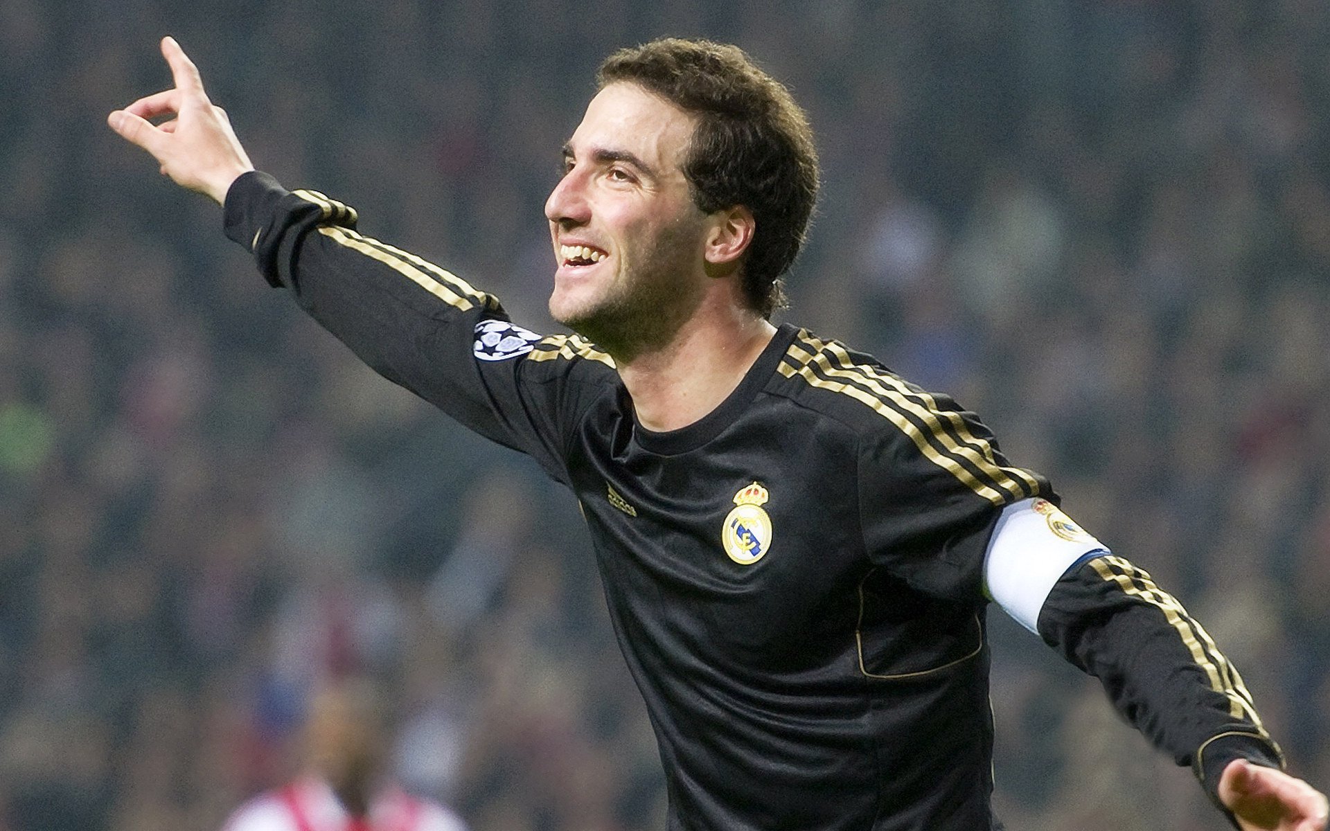 “全球巡回：穿行在五大洲的极限之旅”，跨越五大洲